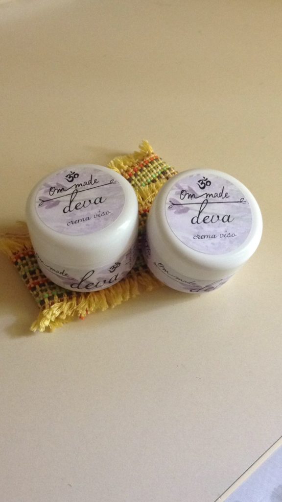 crema viso con oleolito di calendula essiccata