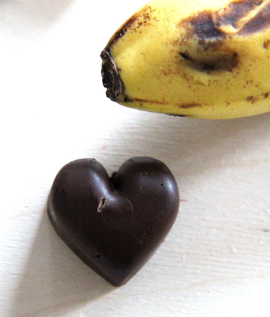 cioccolatini con banane essiccate