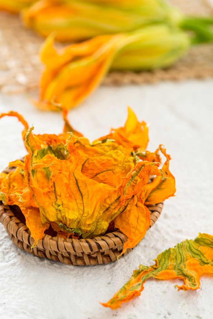 fiori di zucca essiccati