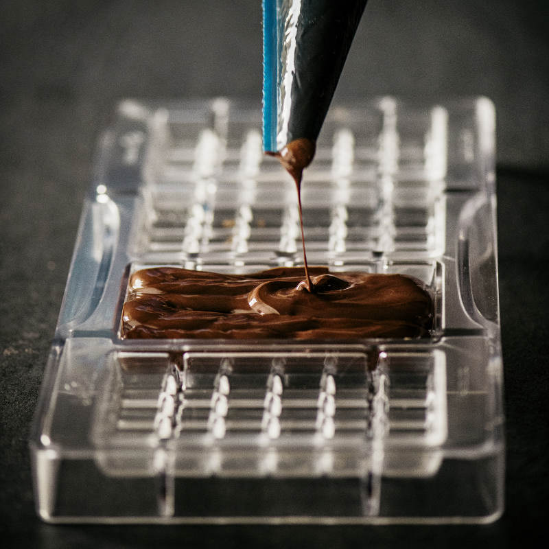 Procedimento per creare delle Barrette di cioccolato temperato con l'essiccatore
