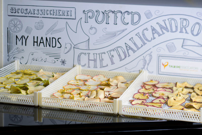chips essiccate di mele e pere
