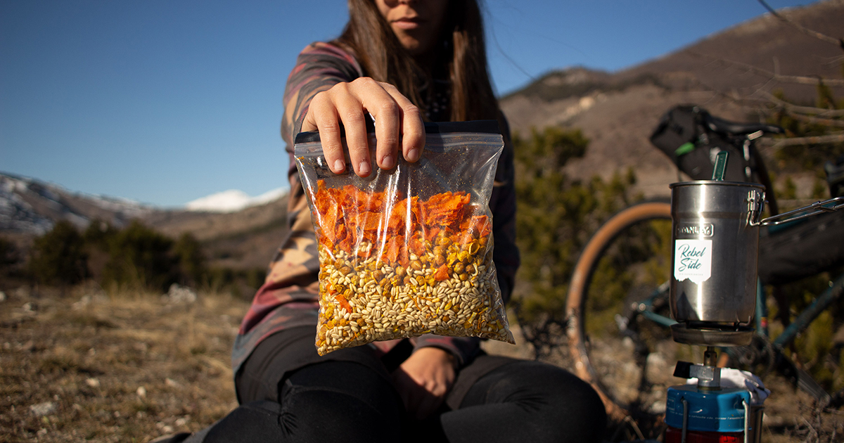 rebelside-bikepacking-orzotto-essiccato_zucca-orzo_tauro-essiccatori_1200