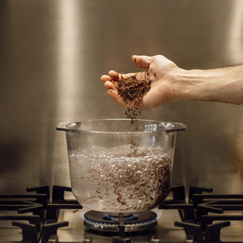 cottura del riso per prepararlo all'essiccazione
